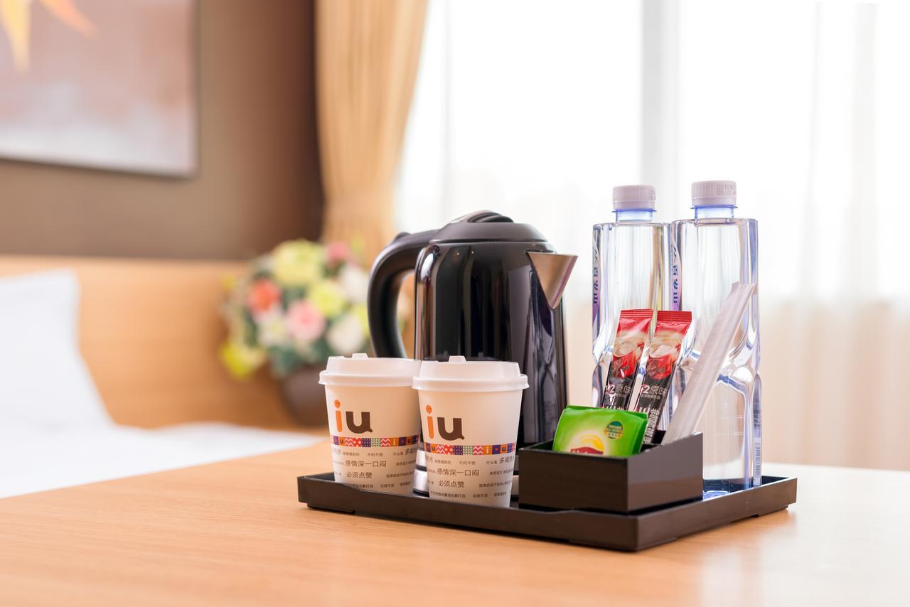Iu Hotel Urumqi Shinianzi Bus Station Экстерьер фото